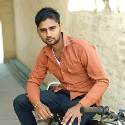 38d5fbbf9de146e's profile picture. 