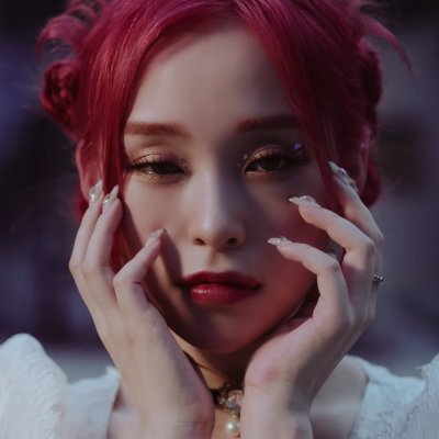 lilYumeko's profile picture. 