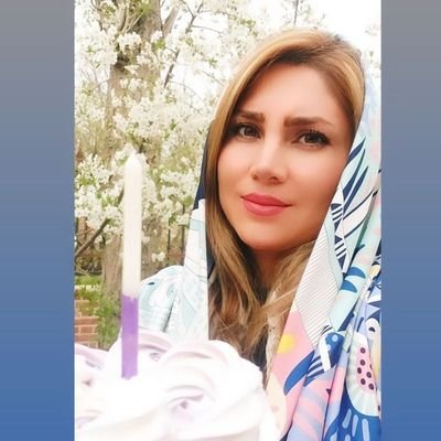 ‏‏‏یک معلم خسته که زیر خط فقر مطلقه🥺🥺🥺
.روانشناس.
teacher