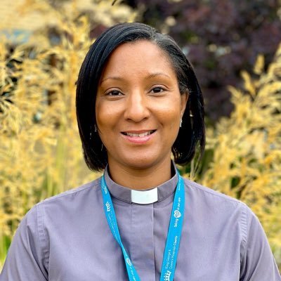 Christian Mum of 2 Chaplain @bhrut_nhs @aog_gb Minister BSL/English Interpreter. Passionate about People! Determined to make a difference! All tweets my views.