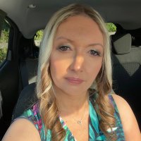 Laura (@laura_liverbird) 's Twitter Profile Photo