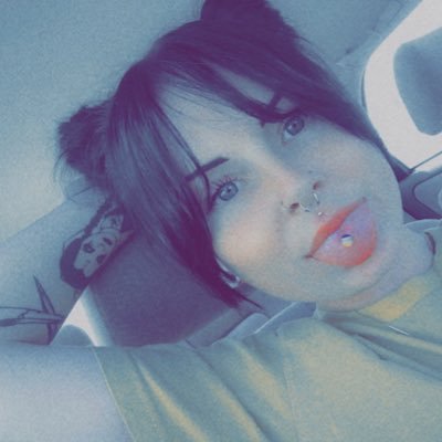 cmccain11's profile picture. my depression is chronic but these ass cheeks are demonic