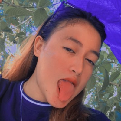 aleeeney28's profile picture. b i s e x u a l