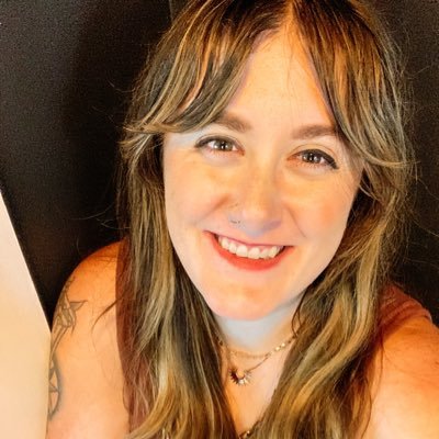 tilnextrecharge's profile picture. Snack Magician to 4 tiny humans + Wife + Wannabe Actor + Freelance Film Writer+ Hope Dealer + Helping you heal w/ reminders to RECHARGE! ✌🏻