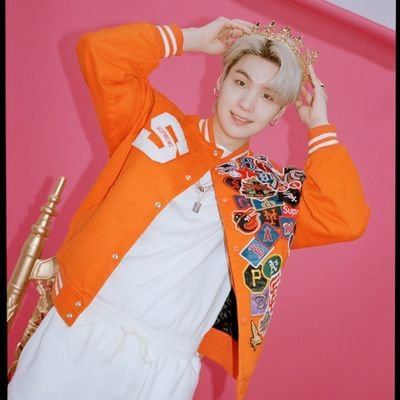 LosCalzonesDBTS's profile picture. 