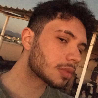 Vini_btlho's profile picture. 