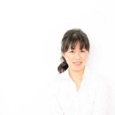 フードコーディネーター🎂アスリートフードマイスター🍙 ハンドメイド講師🎀 OTOKUNIレザミ👯♀️ サカママwebライター⚽️ グラノーラ屋さん🥣教員🏫 自分らしい働き方、自分らしい生き方を突き詰めた結果、一部旧姓に戻す事に決めた🫶
