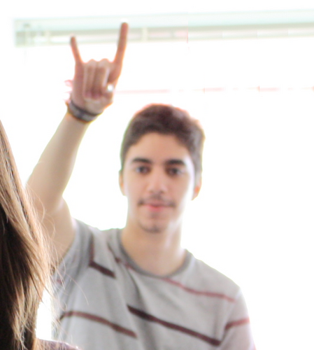 Eu sou metal, raio, relâmpago e trovão.