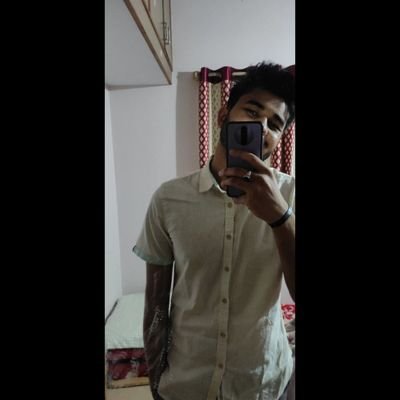 call_me_bisht's profile picture. I reTweet