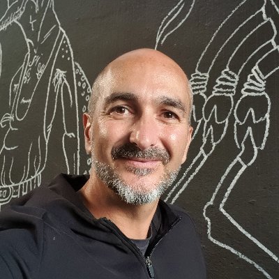 Sharing my way of understanding life and technology from a small town in Guadalajara, Spain. Opinions are my own.