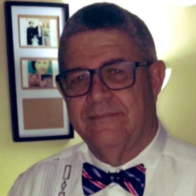 Dr Ramón Gautreaux Piña, Cardiologo . nació en SJM y reside en Santo Domingo. Presidente del Capítulo de Cardioncologia de la SDC