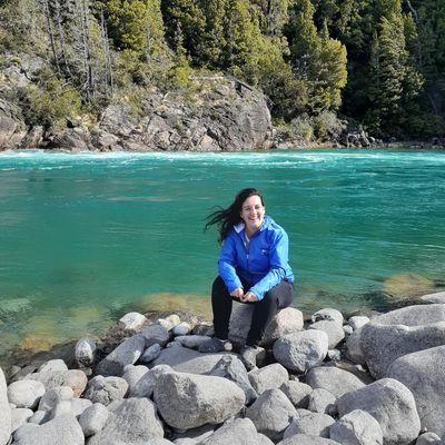 VickyNasisi21's profile picture. Escribo todo el tiempo, de vez en cuando me pagan por hacerlo. Lectora voraz. Mamá de un adolescente. Gallardo, te amo.