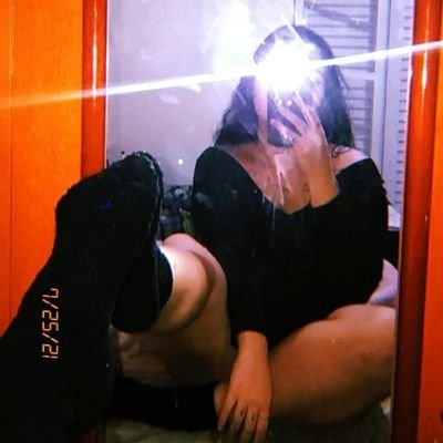 uma depressiva
uma doida
uma feiticeira

·20y🌈