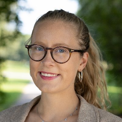 NoraHeyerdahl's profile picture. Studerer samføk på UiO. For tiden på UCSD. Vara til Stortinget for Oslo MDG. Har skrevet boka"Ok Boomer":) https://t.co/kpvNOVEBR8

hun/henne