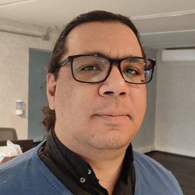 Desarrollador Full Stack | Curioso de la Física Teórica y Filosofía | Fan de la F1 | Padre de tres, Hermano de dos y enamorado de una | Tomo café y luego existo