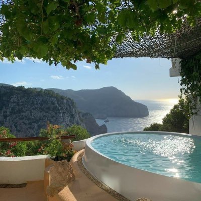 NadaMocha's profile picture. 