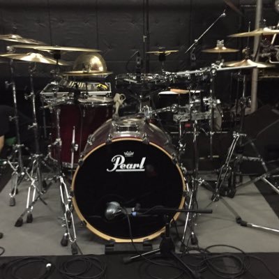 yasu_drlive's profile picture. APSYLAMBのドラマー。lynch. deadman sukekiyoが好き。趣味はガンプラ。