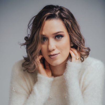 euvanessaleao1's profile picture. Cantora, compositora e streamer.