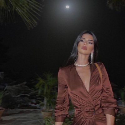 shs15787364's profile picture. 