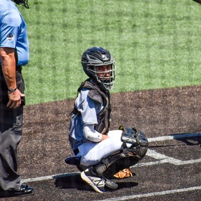 2025🎓 ⚾️5’10 Varsity Catcher 🏈Safety