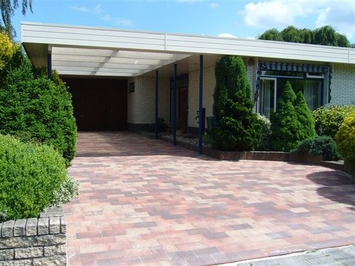 ErwinPoelman's profile picture. Voetbal bij @vveext. Werk als zzp-er bij @poelmanbestr Poelman bestratingen Stationsstraat 22 Eext 06-51954454 http://t.co/WJtyxYzYZc