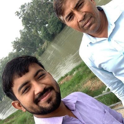 LRoknaa's profile picture. Dm