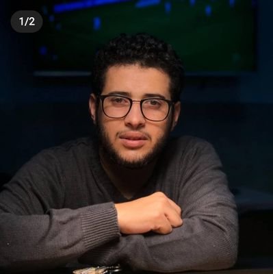 كن مختلف فالعالم لم يعد بحاجة للمزيد من النسخ، مابه حياه من غير موت. #abdu 💕🎼🎼