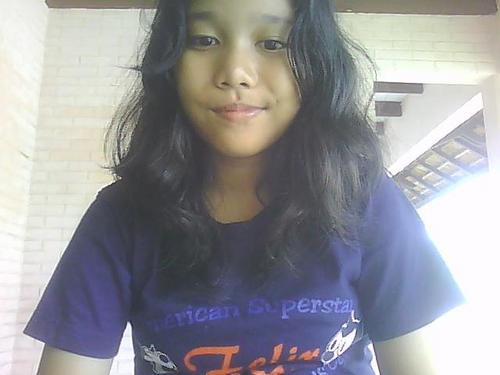 * I BELIEBERS
* I love Justin Bieber
* I am a big fan of Justin Bieber
and .....
* I want to see Justin Bieber