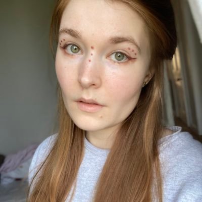 Mortuseon's profile picture. aspiring scientist and caffeine queen. feminist, pre-raphaelite lookalike & chlamydia extraordinaire. 🦇 I study host-adaptation & all things nasal microbiome.