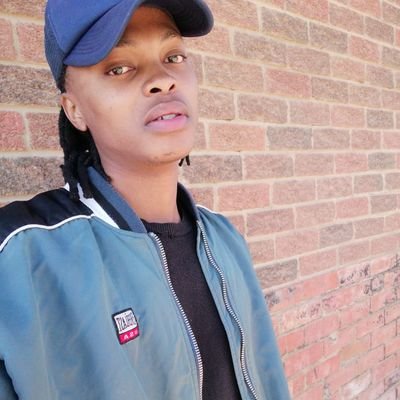 my smile and my height makes life easier//upcoming artist//future King