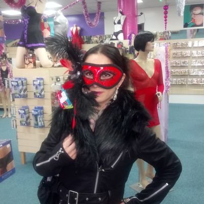 Couple du 27 nous sommes libertin et exib cherche à pimenter leurs ébats et vous faire profiter... 😘 interdit au-18 ans ouvert au rencontres réelles