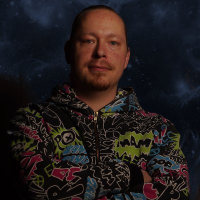 Gijs is a multi-genre music producer, DJ and VST plugins creator.