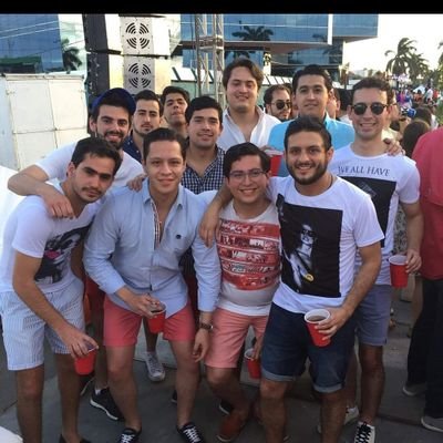 Victormejia33's profile picture. Abogado, melómano y quijote.