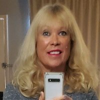 Denise Lee - @covfefe0818 Twitter Profile Photo