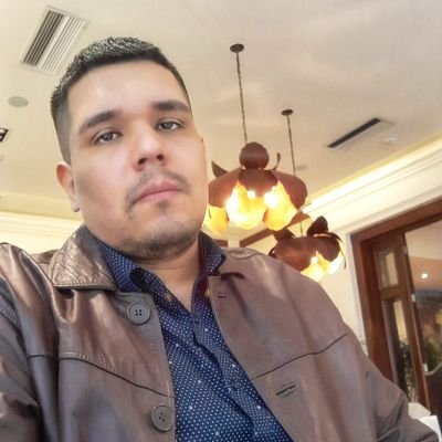 Me gustan los videojuegos, amante de la informática y la tecnología en general. 👨🏻💻🎮🎶