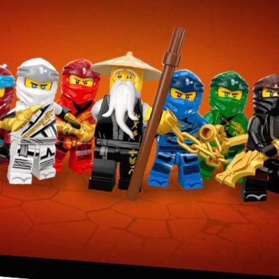 Hi guys. In case you don’t know me, my name is Emily Evans. This is my new Twitter account on my iPhone 📲 I’ll will be posting things about ninjago.