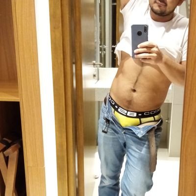 Hector_SL_VerSa's profile picture. Por San Lorenzo siempre con movil para lo que surja, versatil