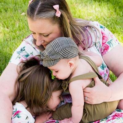 SarahWyattArt's profile picture. Creativity takes courage. ~Matisse.        

Mother of two and KPark Art Teacher!
Master of Art Education - Texas Tech,
BA in Art - UH, BA in Advertising - UH.