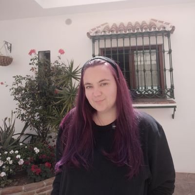 yvg__'s profile picture. Happy, free, confused and lonely at the same time🌿                                                         She/her