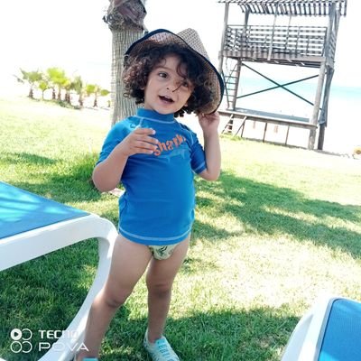 وحدهم الفقراء يستيقظون مبكرين قبل الجميع ، حتى لا يسبقهم إلى العذاب أحد !!