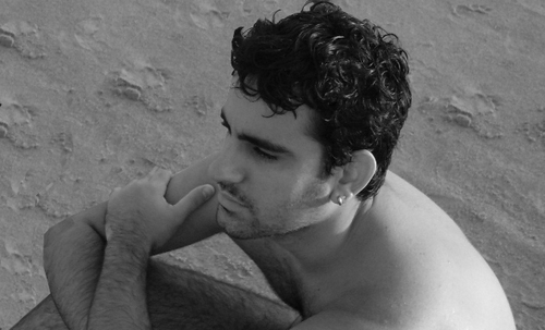 artinfo's profile picture. @artinfo na rede social de sua preferência.