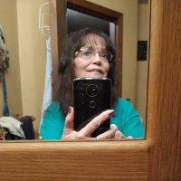 Joy Williams - @BeekeeperJoy Twitter Profile Photo