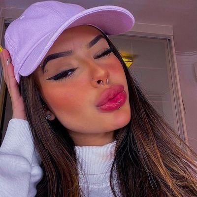 hypadaaa's profile picture. comentarista da vida alheia