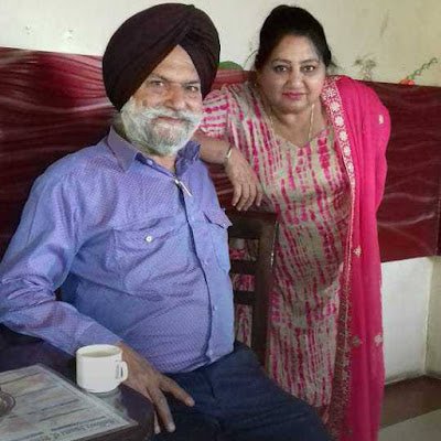 I am very simple and like simplicity like Hindi old songs 🎵