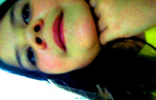 eu sou uma menina,realizada,sonhadora,feliz,cheia de saude essa sou eu