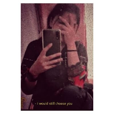 abbasi_sheeza's profile picture. ‏حالات کی اک ضرب نے صورت ہی بدل دی 
 مجھ سے میری تصویر ذرا بھی نہیں ملتی🙂