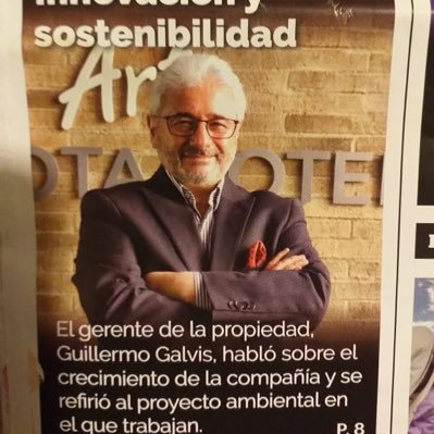 Hotelero apasionado, cocinero por gusto y cervecero artesanal por necesidad. Enamorado y orgulloso de mi familia y sus miembros.