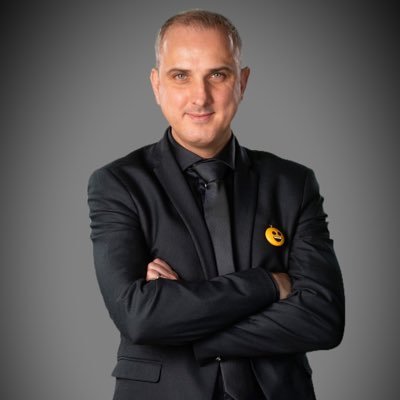 Dirigeant et Politique 1 seul et même combat, gérant Bastide Beauvais et De Neuville St-Maximin, Vice-président Agglo du Beauvaisis développement économique.
