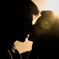 Kissing in the dark (@kissingintdband) 's Twitter Profile