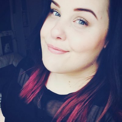 Ewi_Meow's profile picture. Hi.